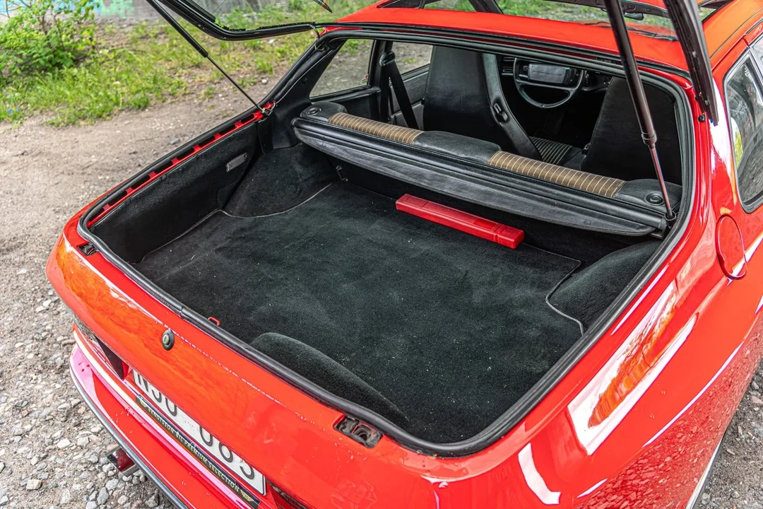 1988 Porsche 944 S - Image 15 of 31