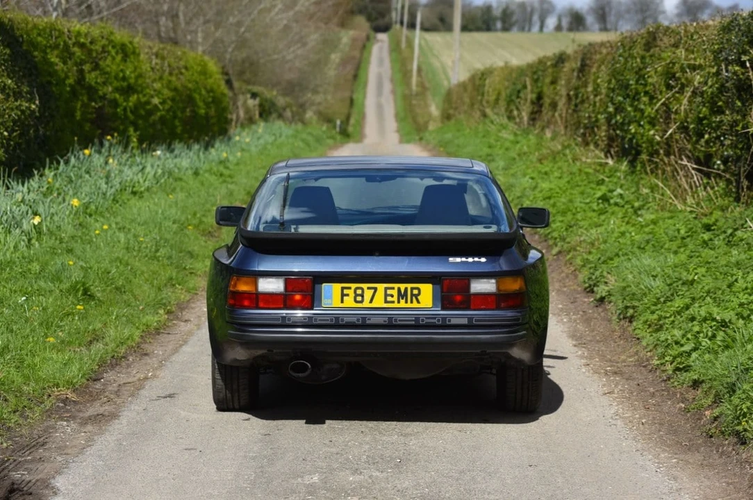 1988 Porsche 944 - Image 12 of 31