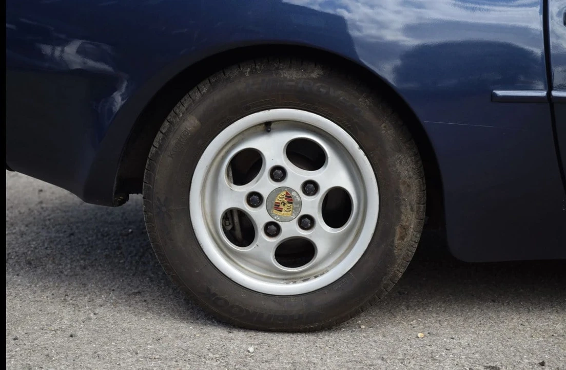 1988 Porsche 944 - Image 17 of 31