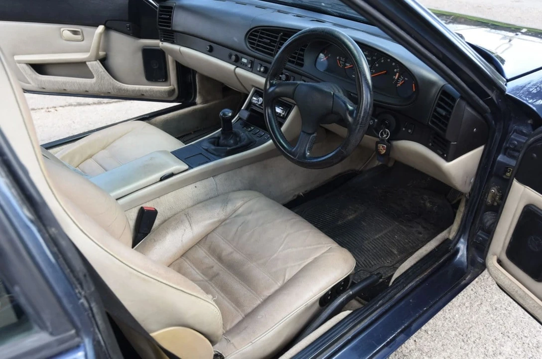 1988 Porsche 944 - Image 23 of 31