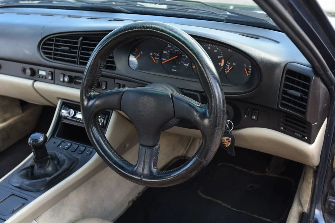 1988 Porsche 944 - Image 22 of 31