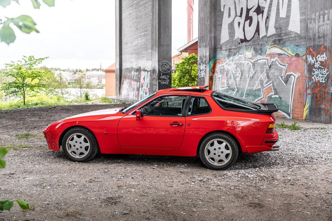 1988 Porsche 944 - Image 7 of 31