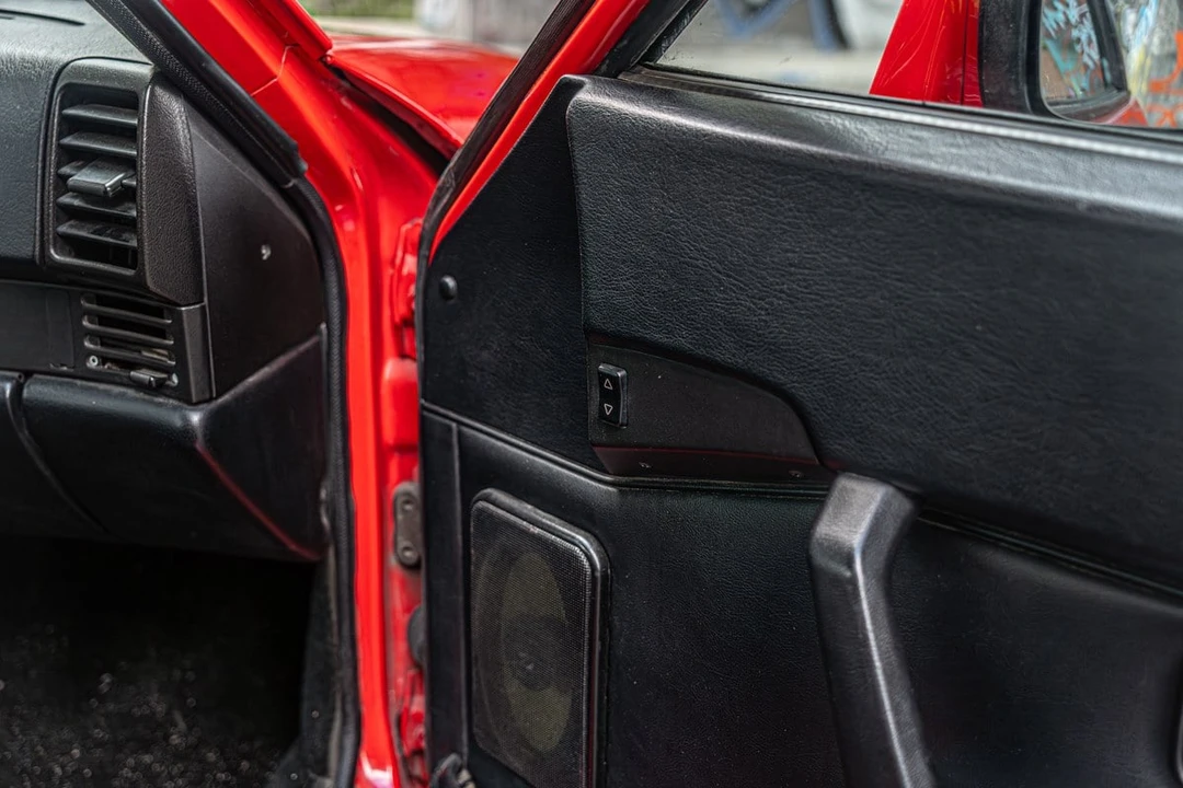 1988 Porsche 944 - Image 30 of 31