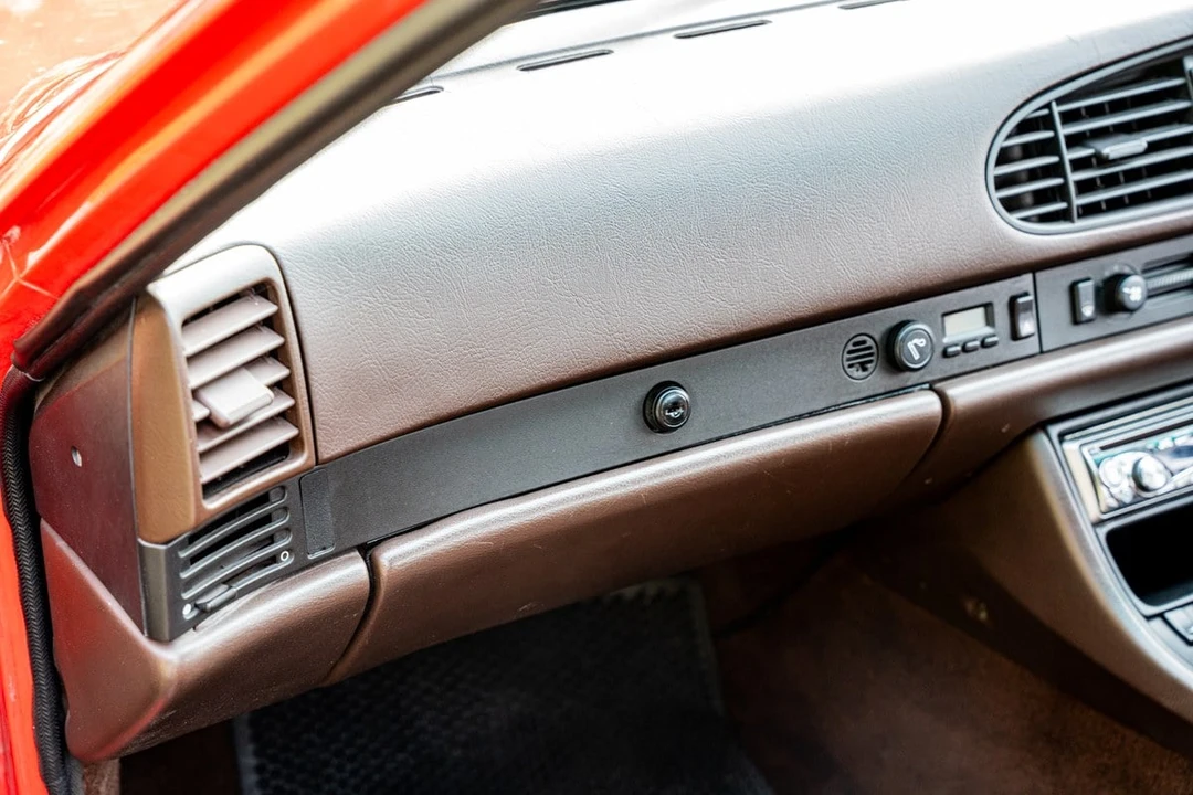 1988 Porsche 944 S - Image 25 of 31