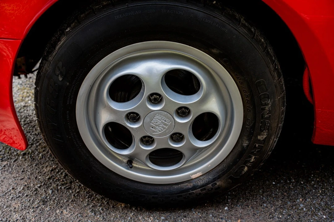 1988 Porsche 944 S - Image 12 of 31