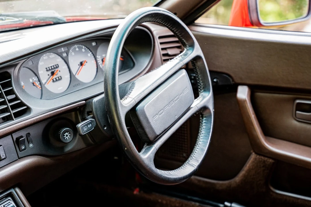 1988 Porsche 944 S - Image 16 of 31