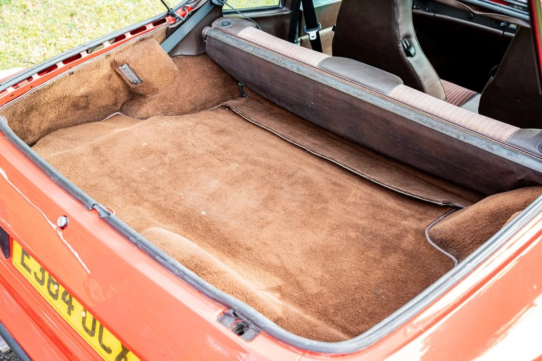 1988 Porsche 944 S - Image 29 of 31