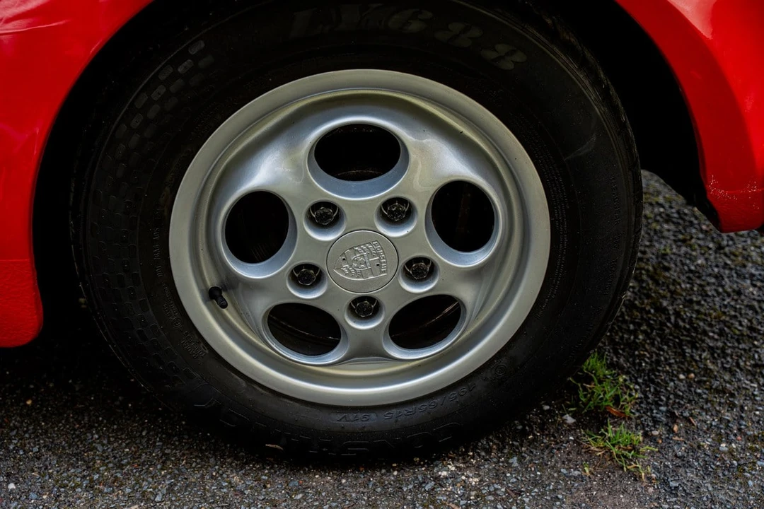 1988 Porsche 944 S - Image 11 of 31