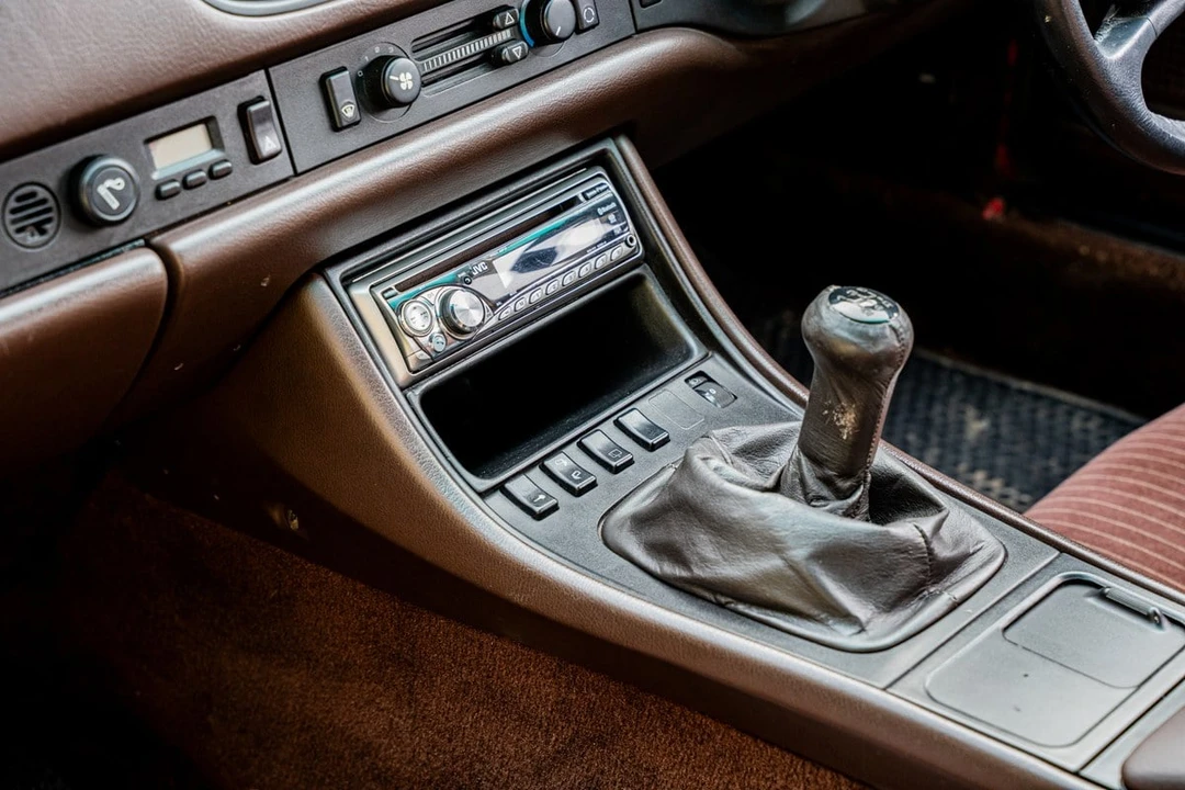 1988 Porsche 944 S - Image 22 of 31