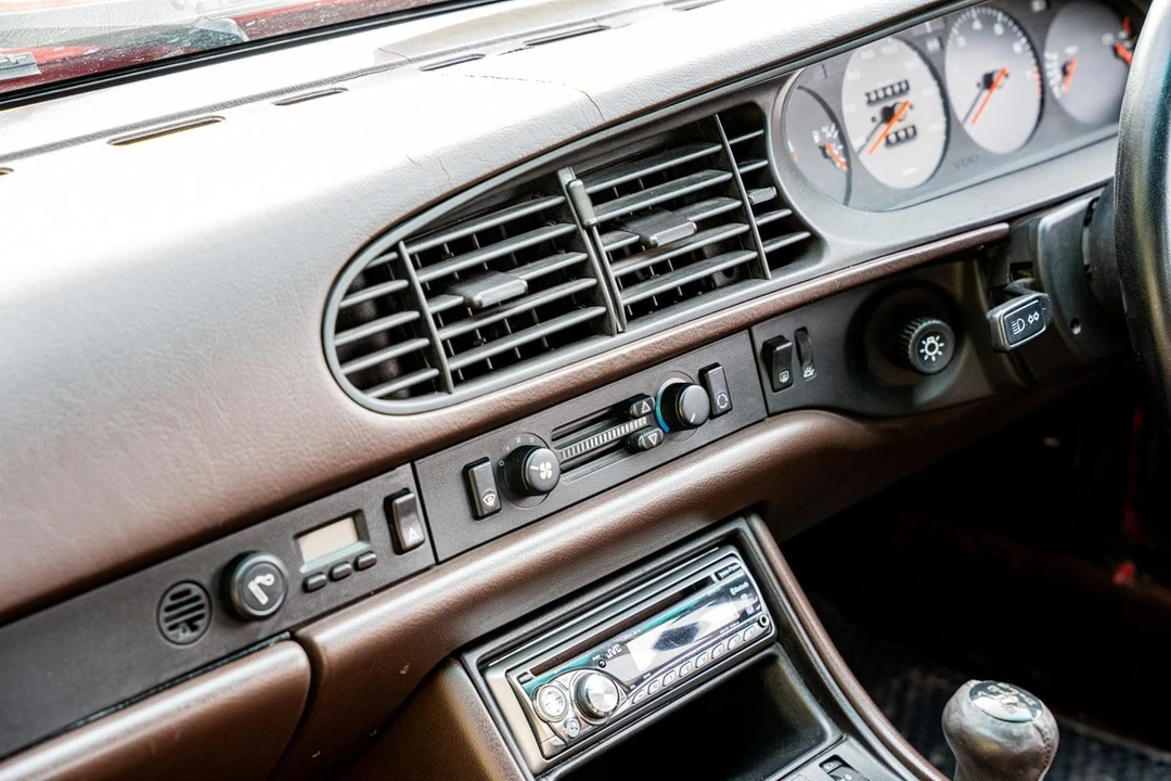 1988 Porsche 944 S - Image 20 of 31