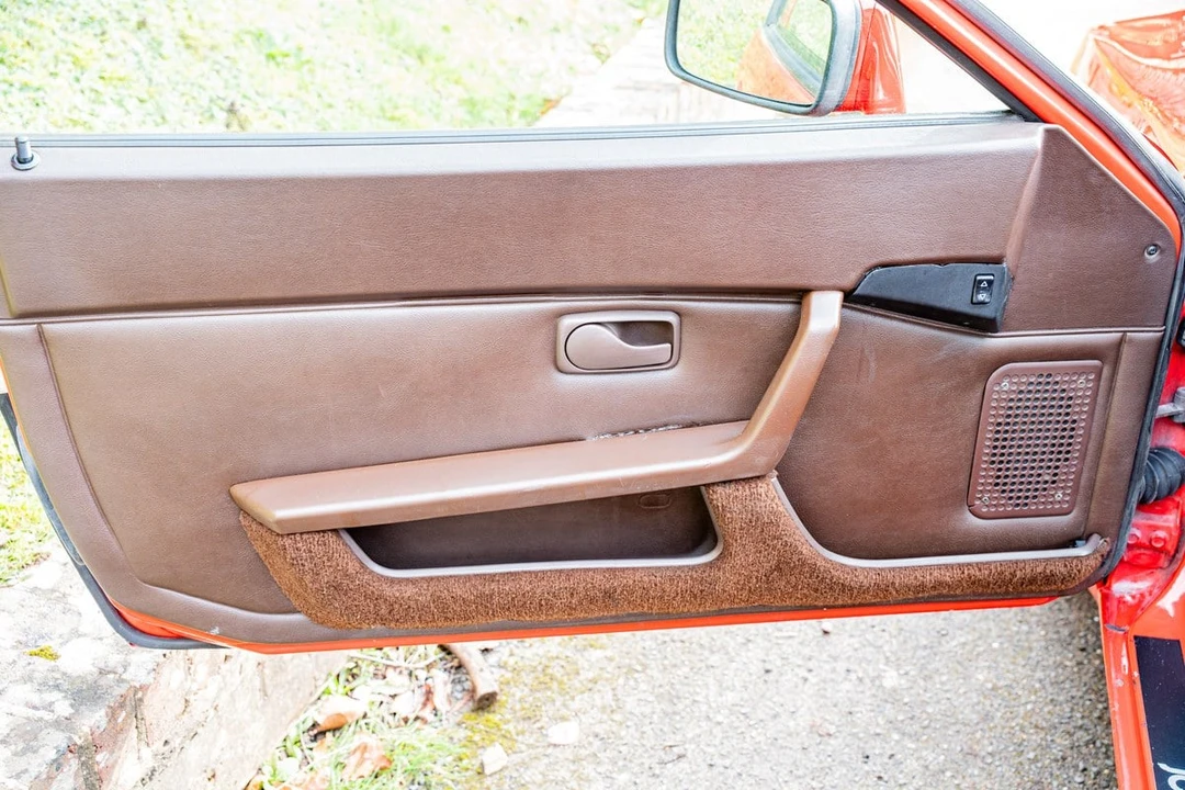 1988 Porsche 944 S - Image 26 of 31