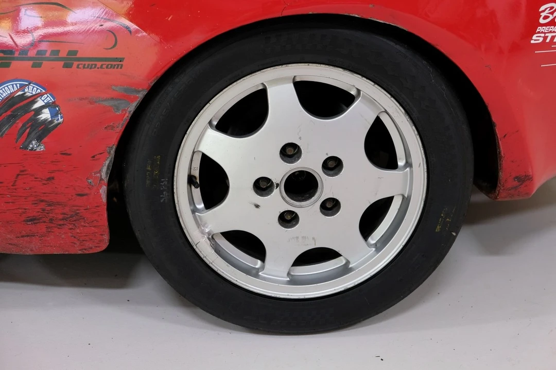 1988 Porsche 944 S - Image 9 of 31