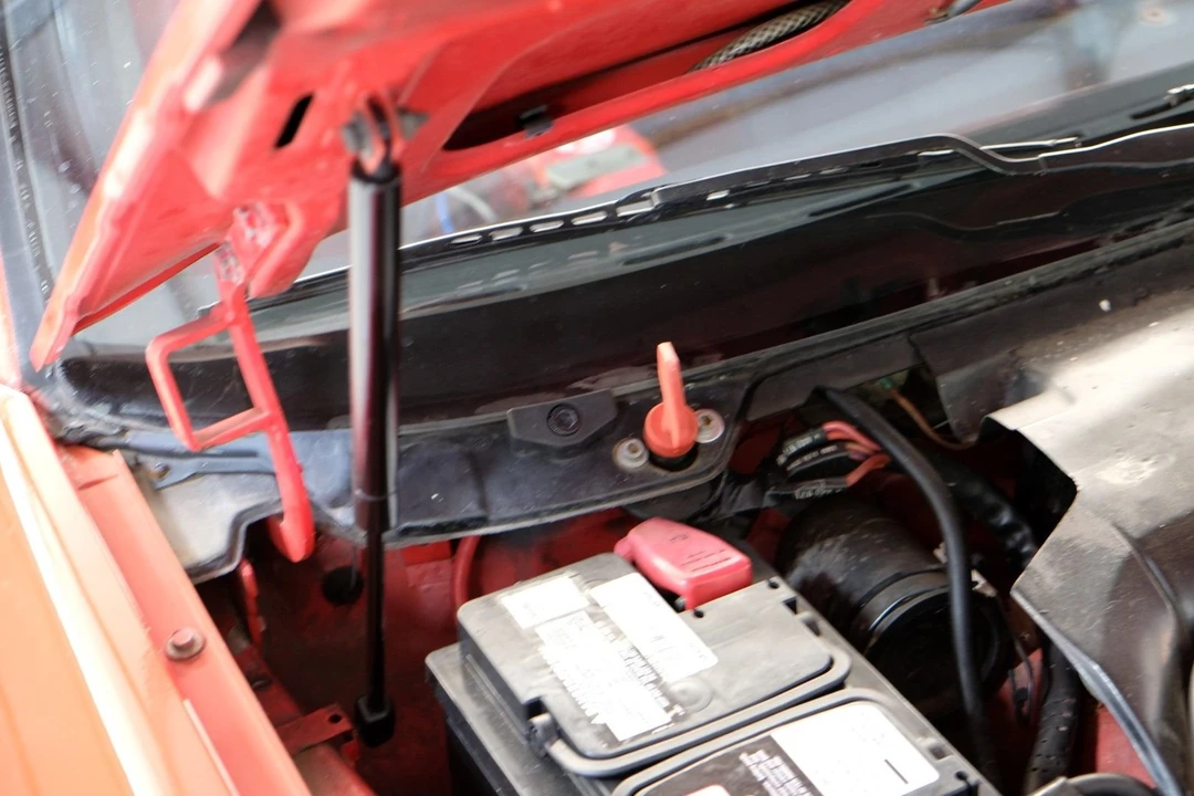 1988 Porsche 944 S - Image 23 of 31
