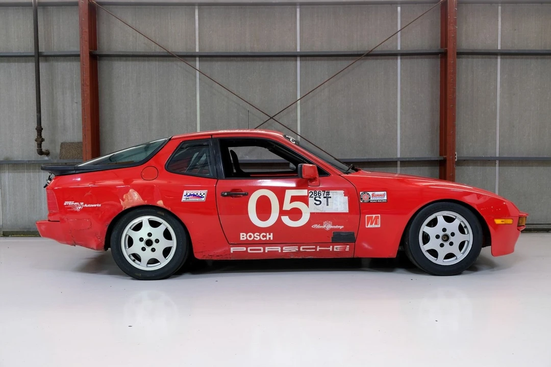 1988 Porsche 944 S - Image 25 of 31