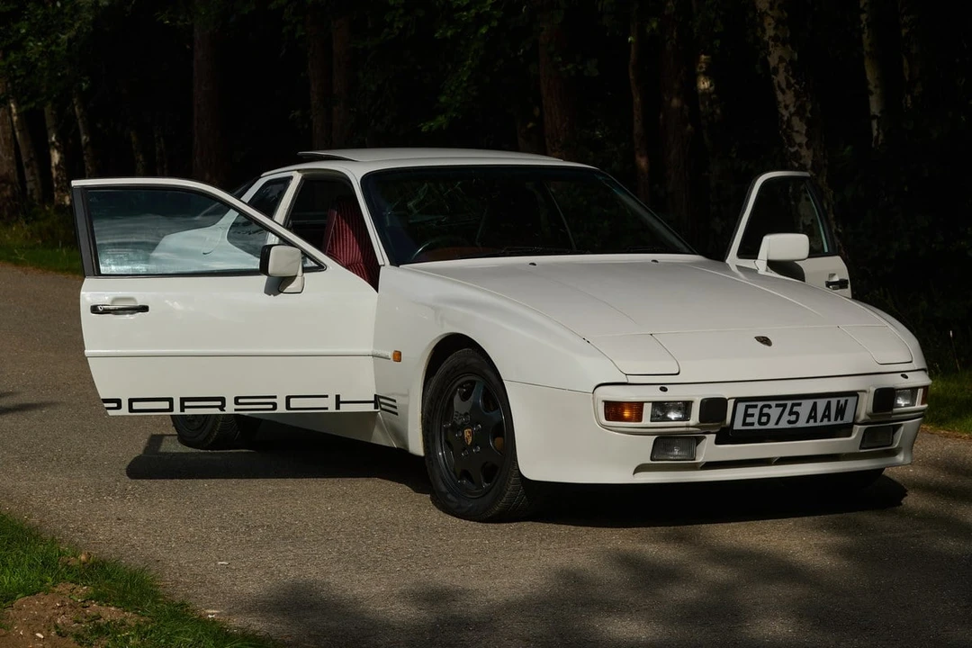 1988 Porsche 944 S - Image 8 of 30
