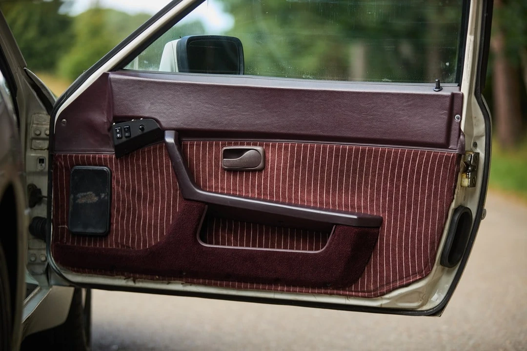 1988 Porsche 944 S - Image 23 of 30