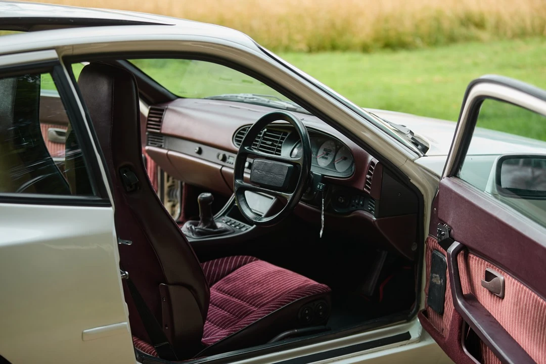 1988 Porsche 944 S - Image 27 of 30