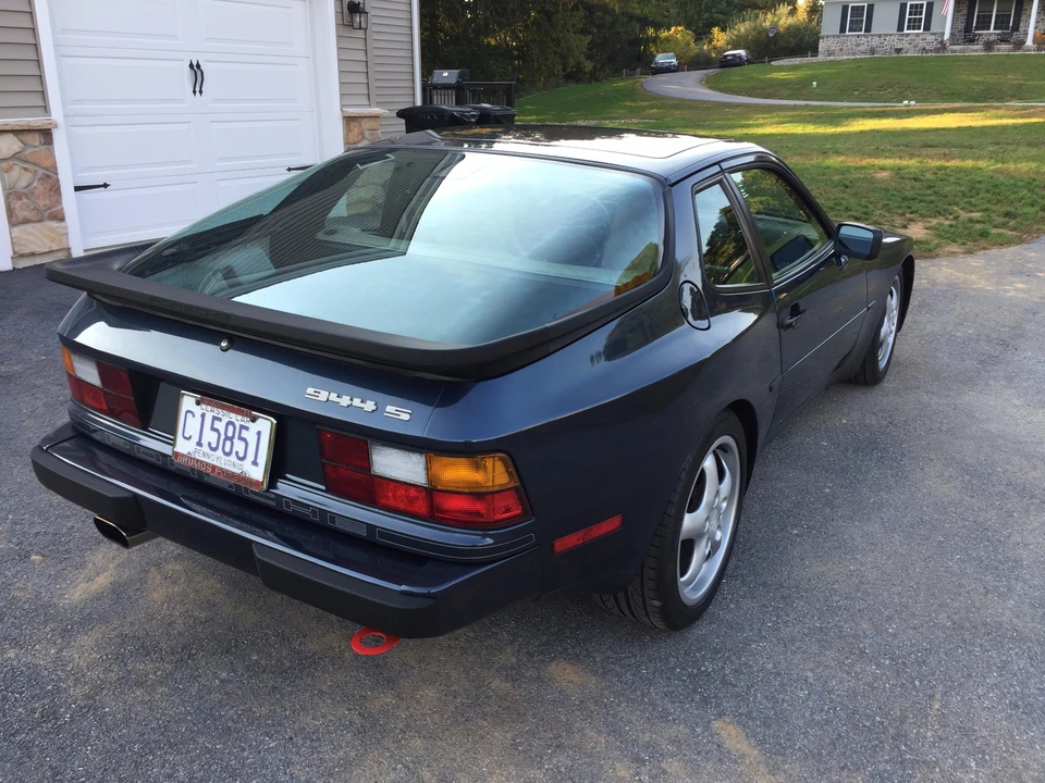 1988 Porsche 944 S - Image 9 of 31