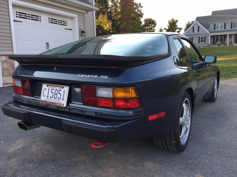 1988 Porsche 944 S - Image 8 of 31