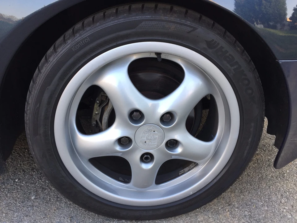 1988 Porsche 944 S - Image 17 of 31