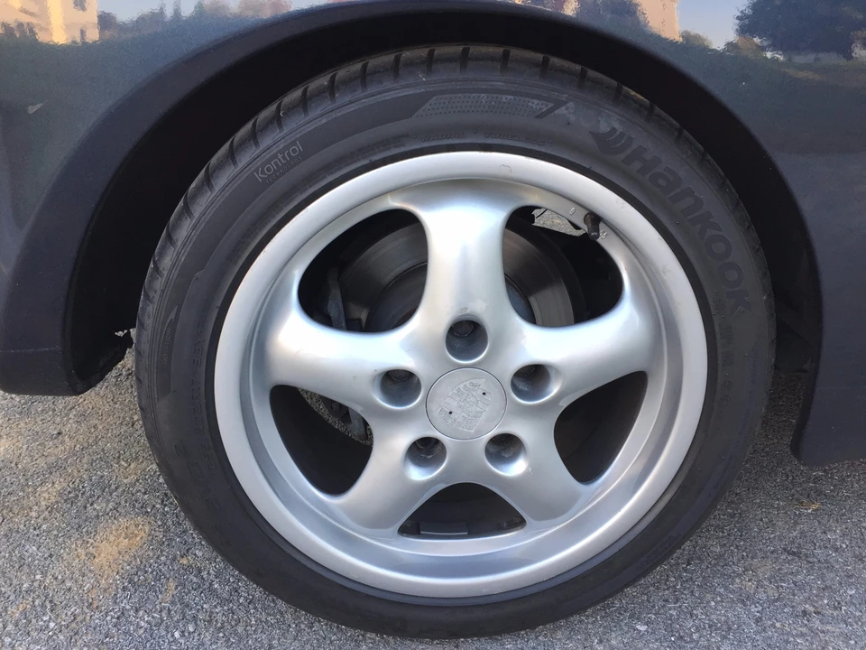 1988 Porsche 944 S - Image 18 of 31