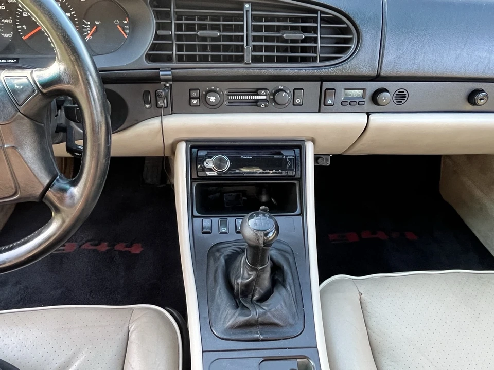 1988 Porsche 944 S - Image 12 of 21