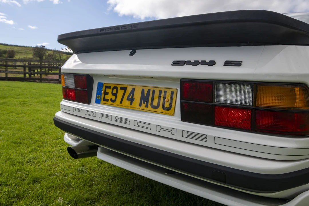 1988 Porsche 944 S - Image 28 of 31