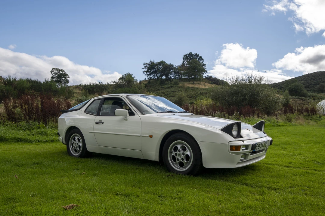 1988 Porsche 944 S - Image 8 of 31