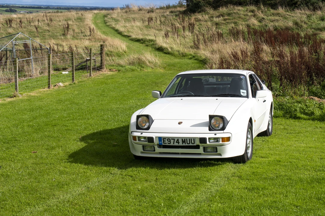 1988 Porsche 944 S - Image 9 of 31