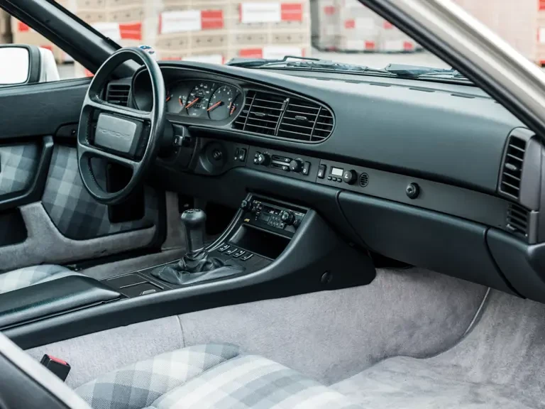 1988 Porsche 944 - Image 11 of 27