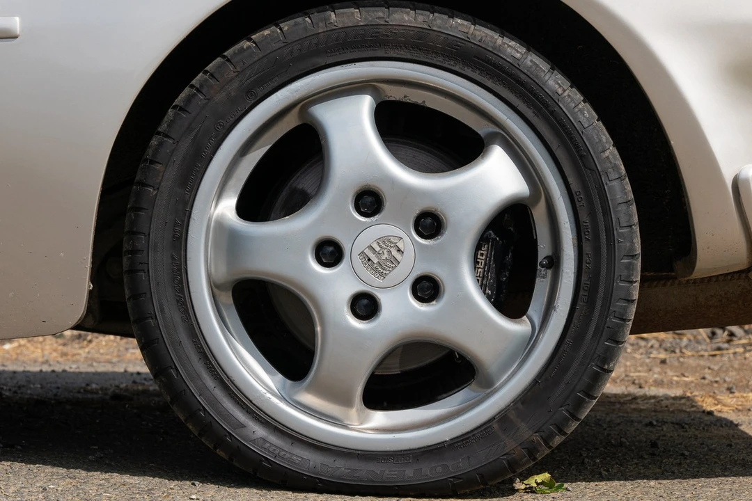 1988 Porsche 944 Turbo - Image 18 of 30