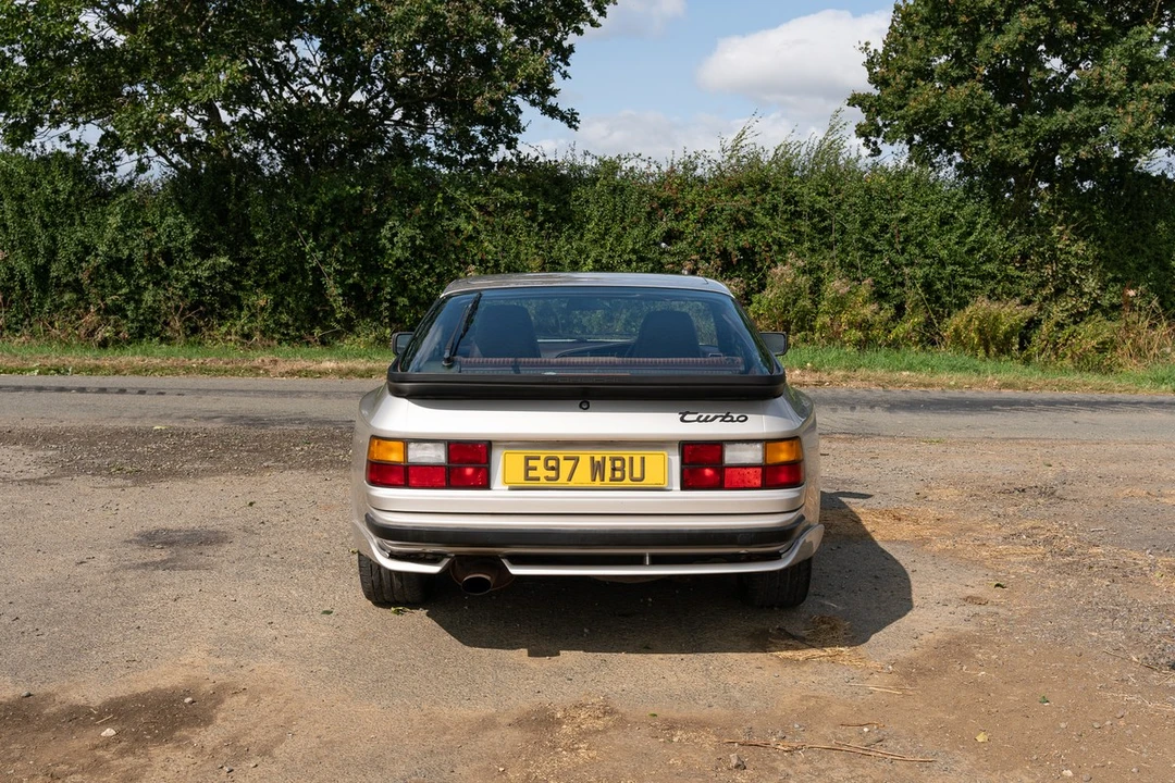 1988 Porsche 944 Turbo - Image 9 of 30