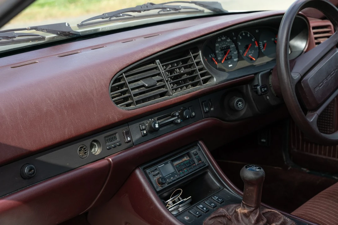 1988 Porsche 944 Turbo - Image 28 of 30