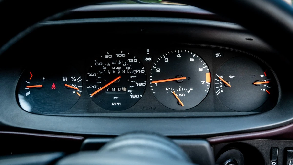 1988 Porsche 944 Turbo - Image 23 of 30
