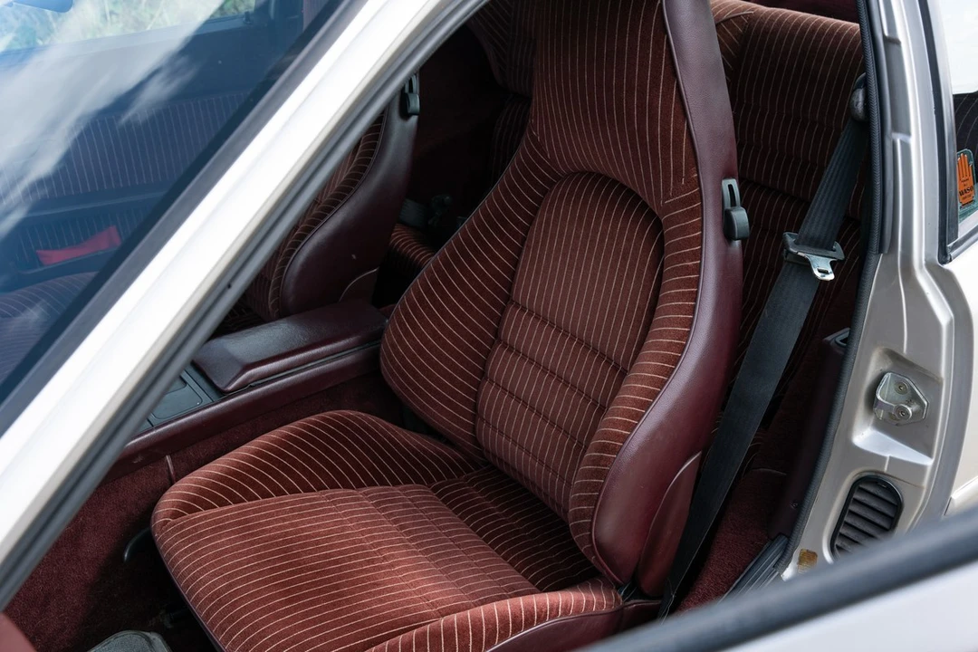 1988 Porsche 944 Turbo - Image 25 of 30