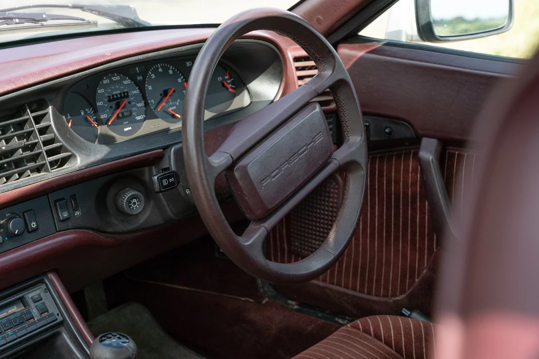 1988 Porsche 944 Turbo - Image 29 of 30