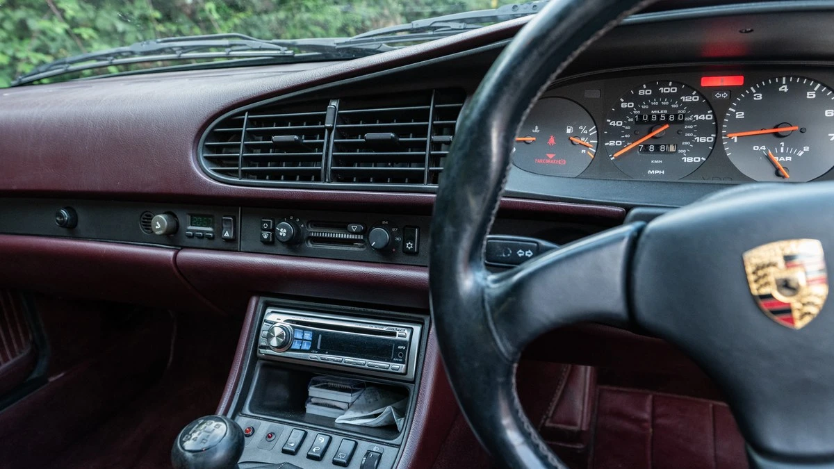 1988 Porsche 944 Turbo - Image 26 of 30