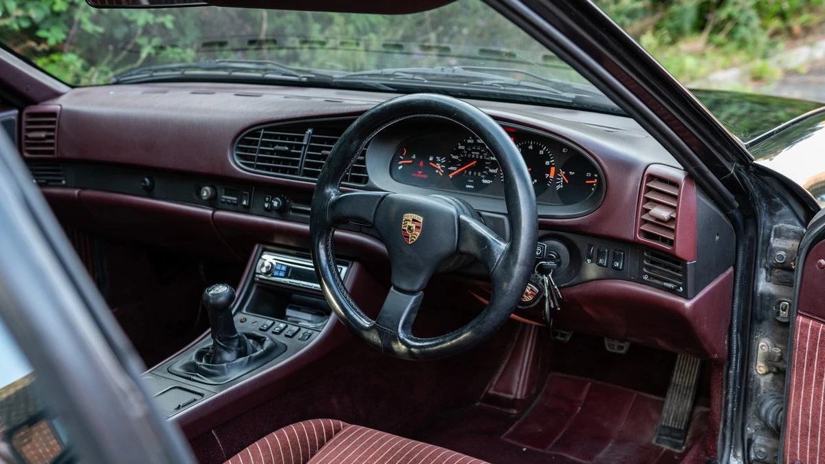 1988 Porsche 944 Turbo - Image 13 of 30