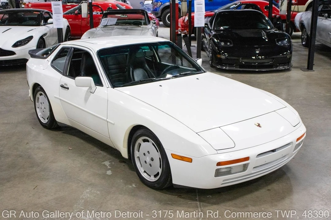 1988 Porsche 944 Turbo - Image 9 of 12