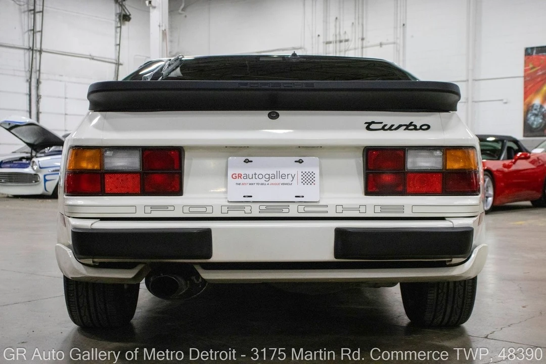 1988 Porsche 944 Turbo - Image 6 of 12