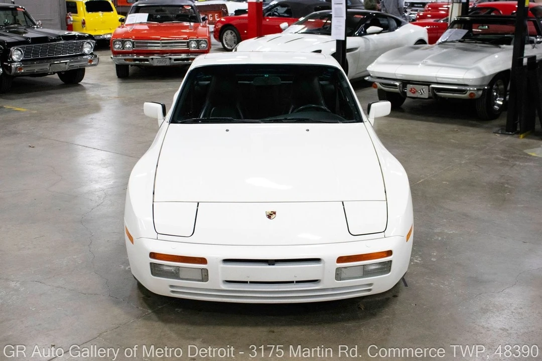 1988 Porsche 944 Turbo - Image 11 of 12