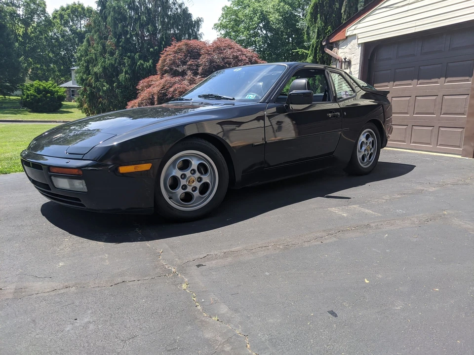 1988 Porsche 944 Turbo - Image 2 of 31