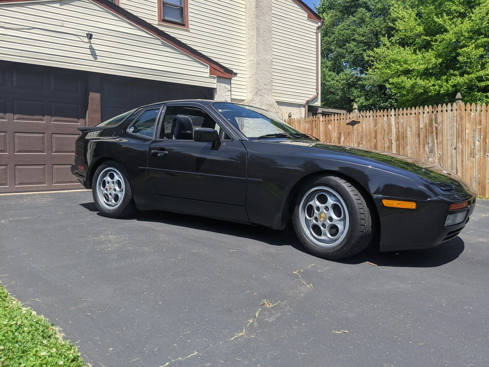 1988 Porsche 944 Turbo - Image 13 of 31