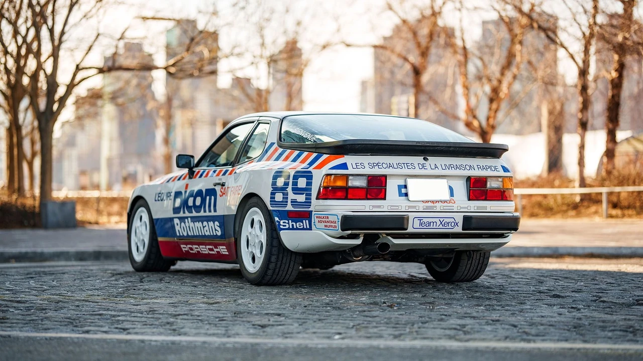 1988 Porsche 944 - Image 14 of 31