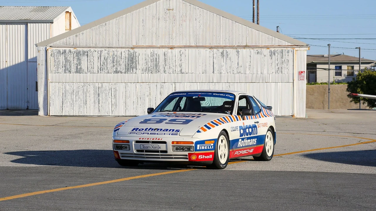 1988 Porsche 944 - Image 8 of 31