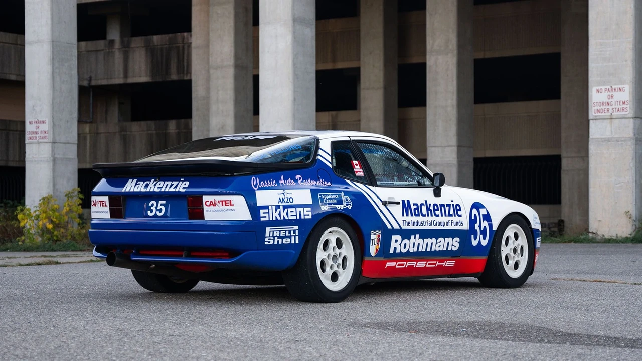 1988 Porsche 944 - Image 5 of 31