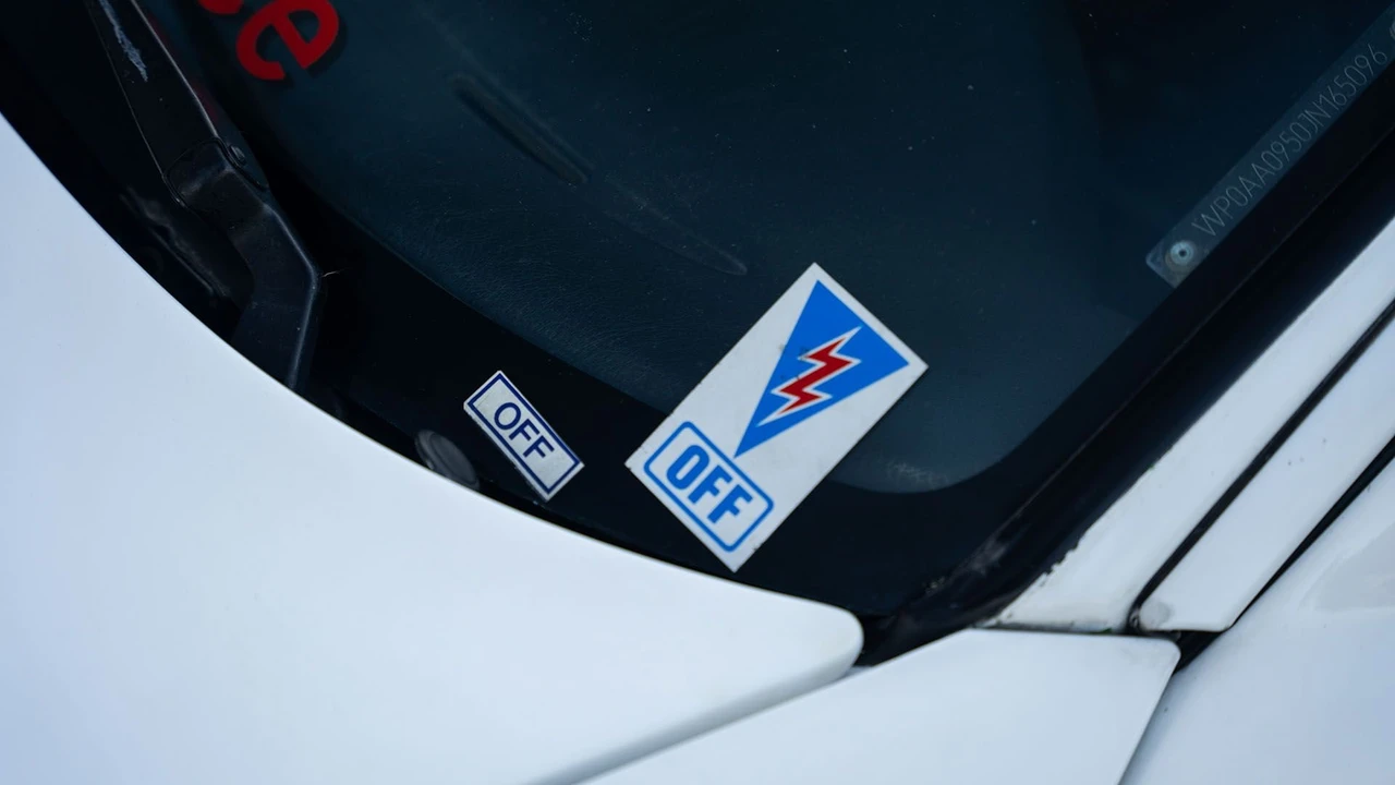 1988 Porsche 944 - Image 24 of 31