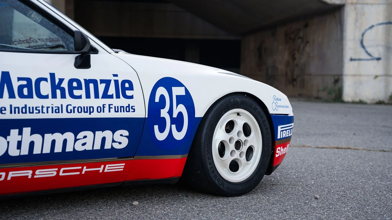 1988 Porsche 944 - Image 30 of 31