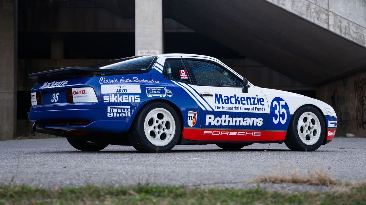 1988 Porsche 944 - Image 15 of 31