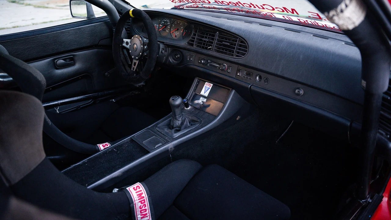 1988 Porsche 944 - Image 4 of 31